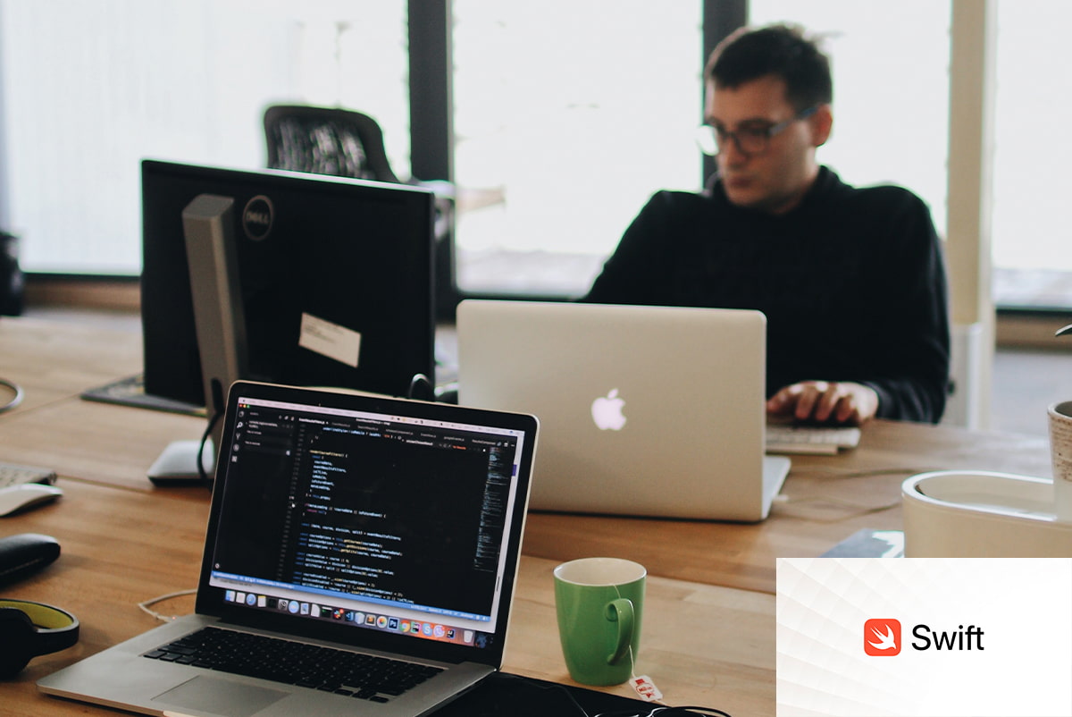 Программист Swift