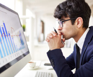 Professiya sistemnyy analitik