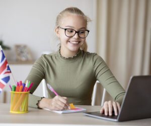 Gde rebyonku izuchat angliyskiy yazyk