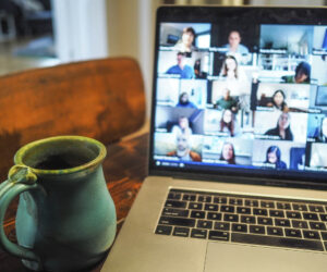 Kak sozdat i provesti konferenciyu v zoom