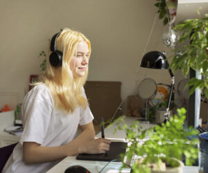 Skolko zarabatyvayut graficheskie dizaynery