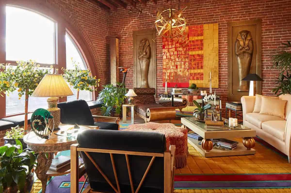 Незаменимый атрибут интерьера в египетском стиле — декор с изображением фараонов