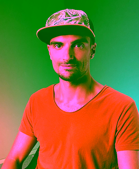 Денис Старов, Дизайнер, музыкант, автор визуально-музыкальной системы Chromatone