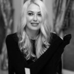 Елизавета Климова, Искусствовед и театральный режиссер, экс-ведущая телепередачи о культуре и искусстве «Белая ночь»