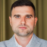 Евгений Новиков, Менеджер по маркетплейсам в Eleganzza и Modis