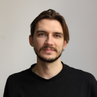 Евгения Котт, Руководила дизайн-проектами в Сбере, КАРО фильм, RussOutdoor