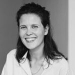 Ляля Кандаурова, Лауреат премии «Просветитель», автор бестселлеров «Полчаса музыки» и «Как слушать музыку»