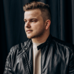 Михаил Орлов, Графический и motion-дизайнер