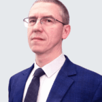 Михаил Селезнёв, Эксперт в управлении командами в финансовом секторе