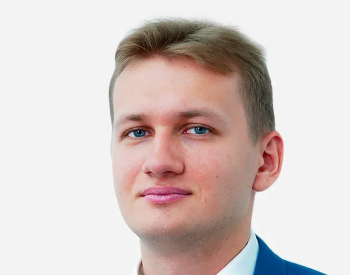 Роман Александрович Шатов, Юрист