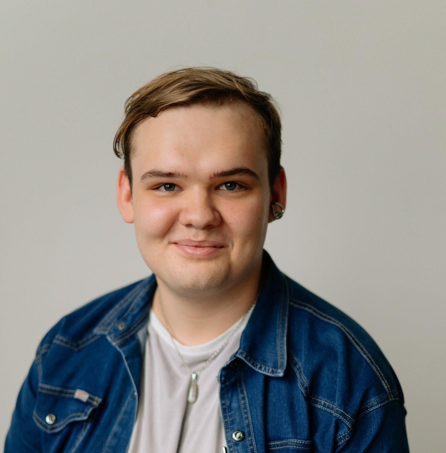 Салов Даниил, Преподаватель дисциплин: Программирование на Python Junior, Робототехника и техника (Lego), Цифровая архитектура - SketchUp 2020, HTML5 +CSS3, Разработка игр – Middle