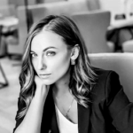 Щелканова Дарья Дмитриевна, Автор и преподаватель SMM-курсов, таргетолог, основатель SMM-школы – SWOT-SMM