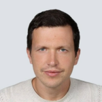 Ярослав Малиновский, Инвестиционный аналитик в ГК «Ростех»