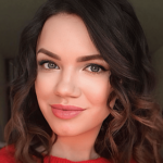 Юлия Елупова, Владелец и основатель студии видеодизайна «Инфографика»